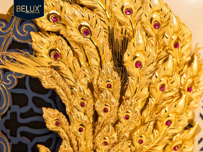 Tranh chim công dát vàng 24k 26x26cm